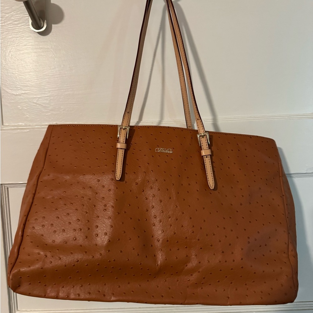 Tre Vero Tan Pebble-Text Tote - Picture 2 of 5